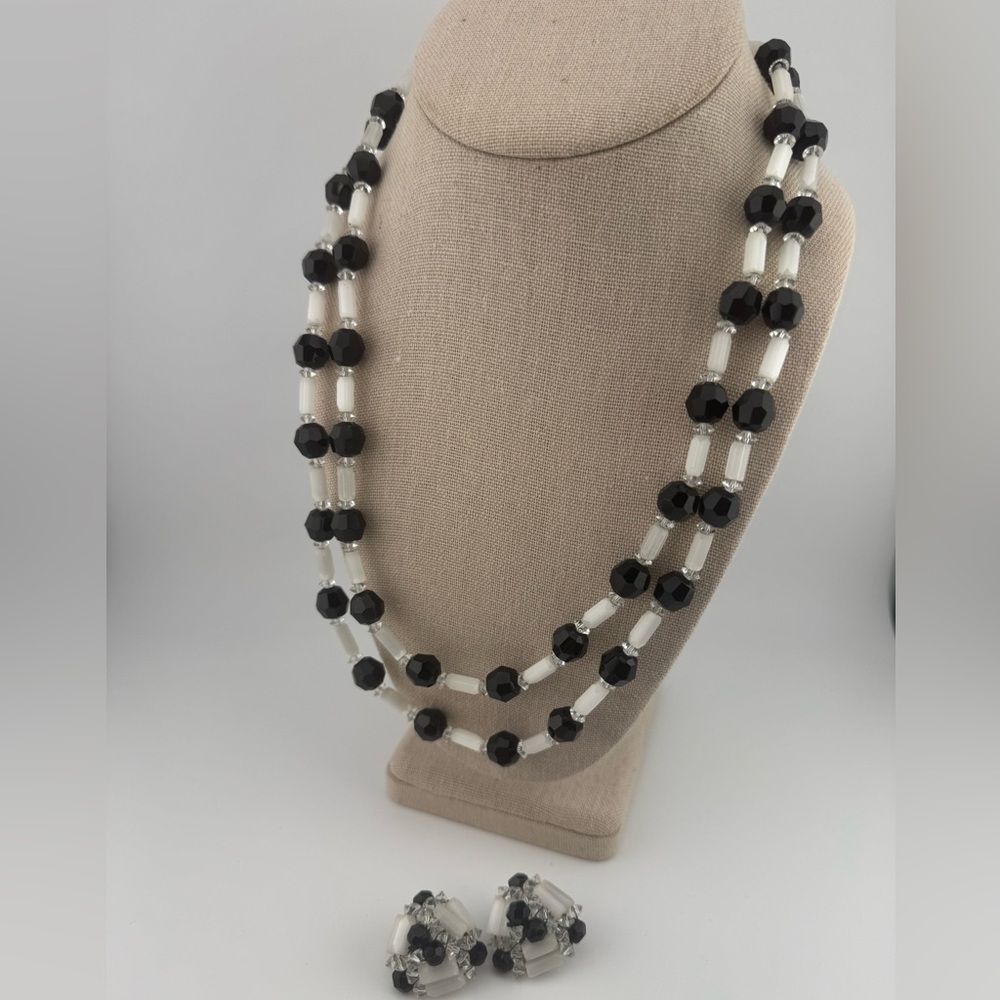 Jonne Midcentury Vintage Black and White Optical Glass Beaded Necklace Set